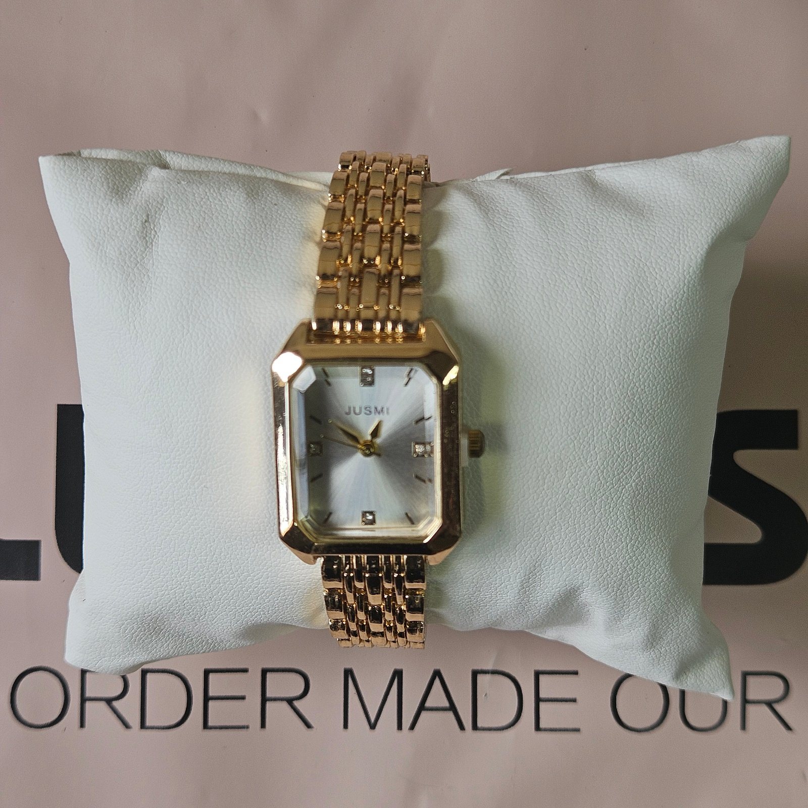 Jusmi Stainless Steel Ladies Wristwatch