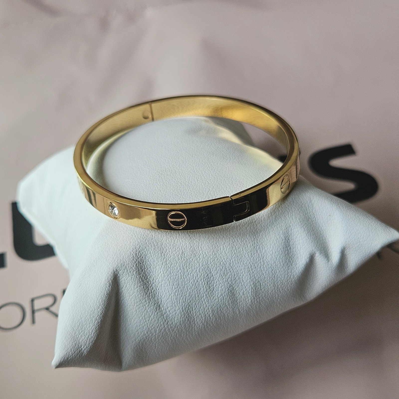 Cartier Kada Design Bangle