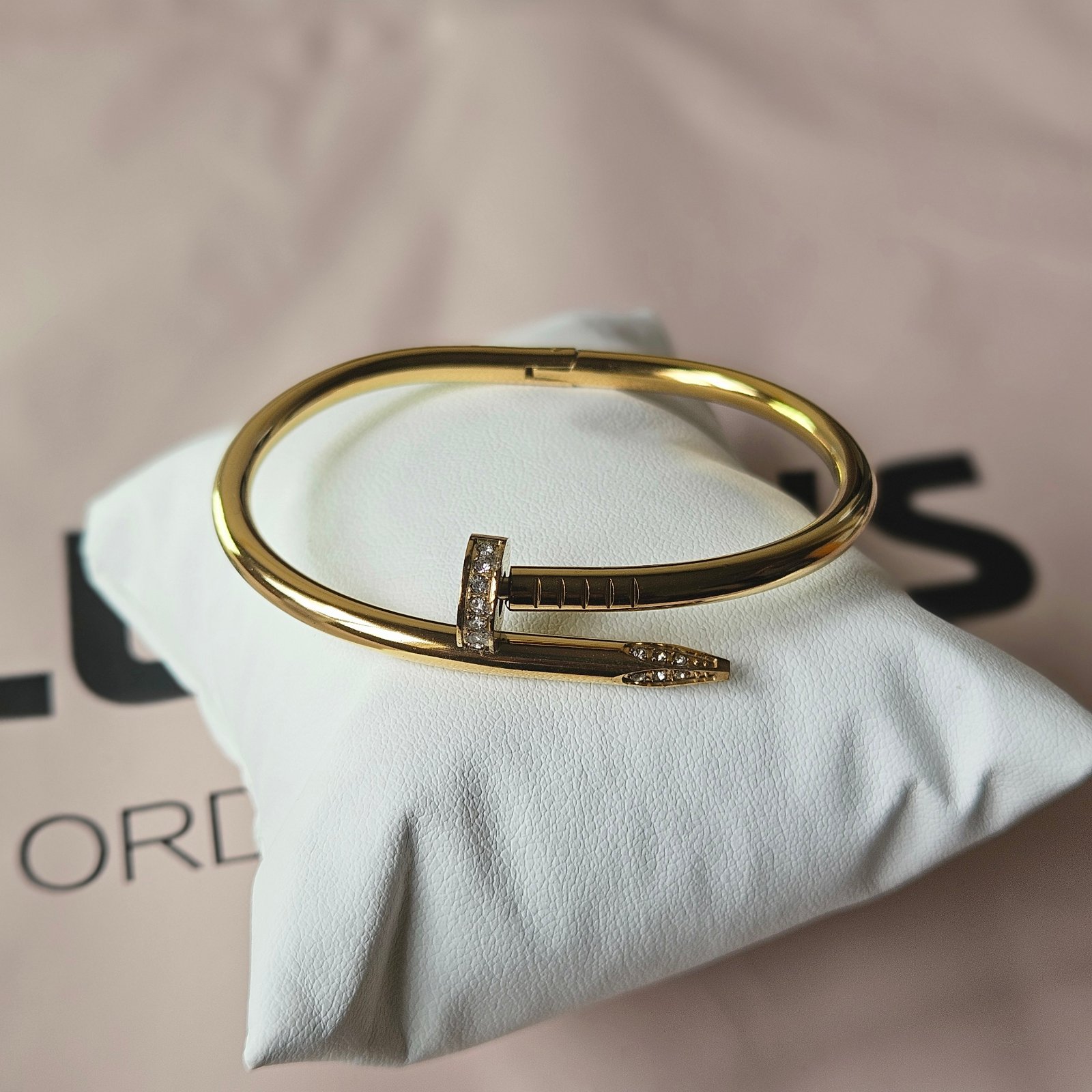 Cartier Nailhead Bangle Replica