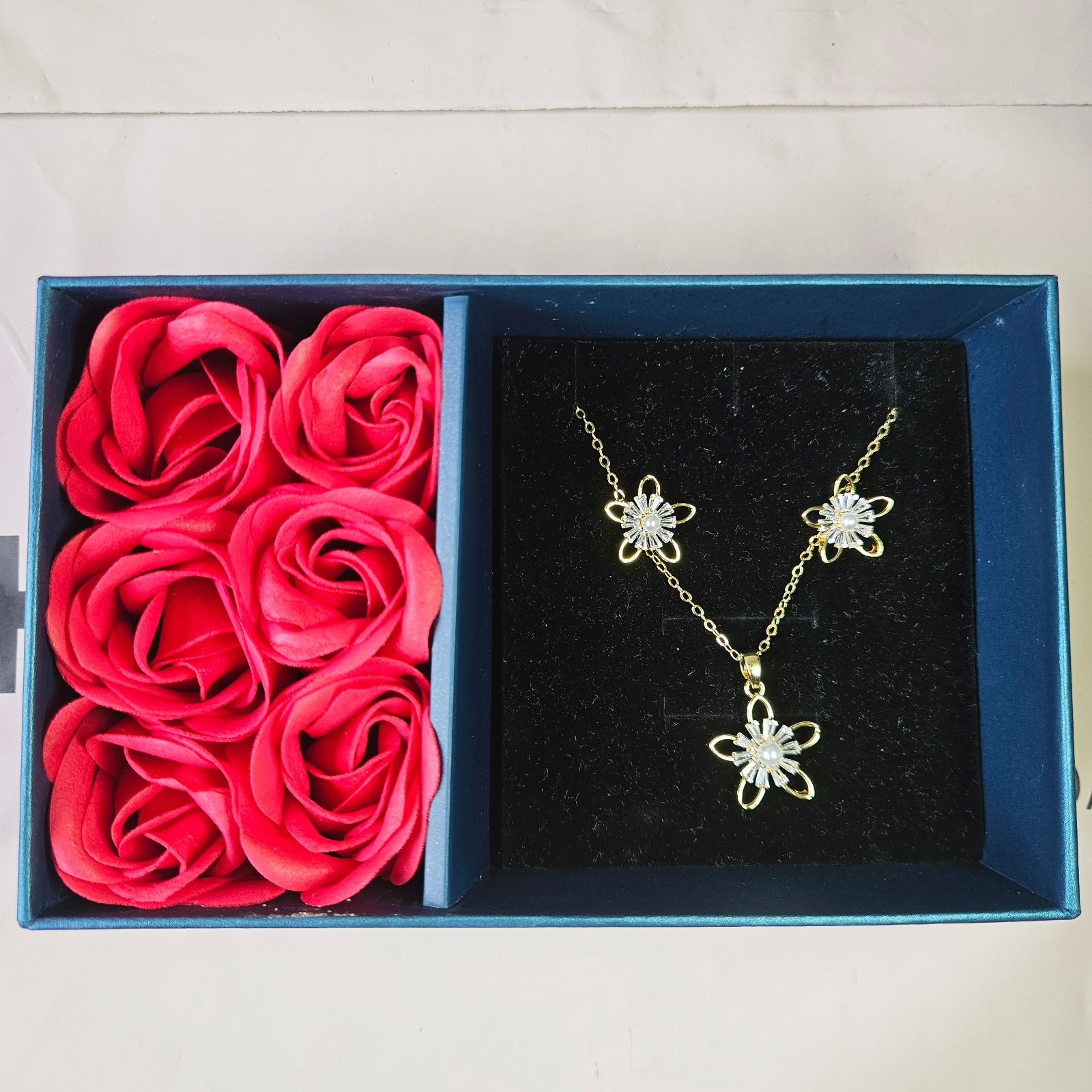 Floral Zirconia Studded Pendant Necklace