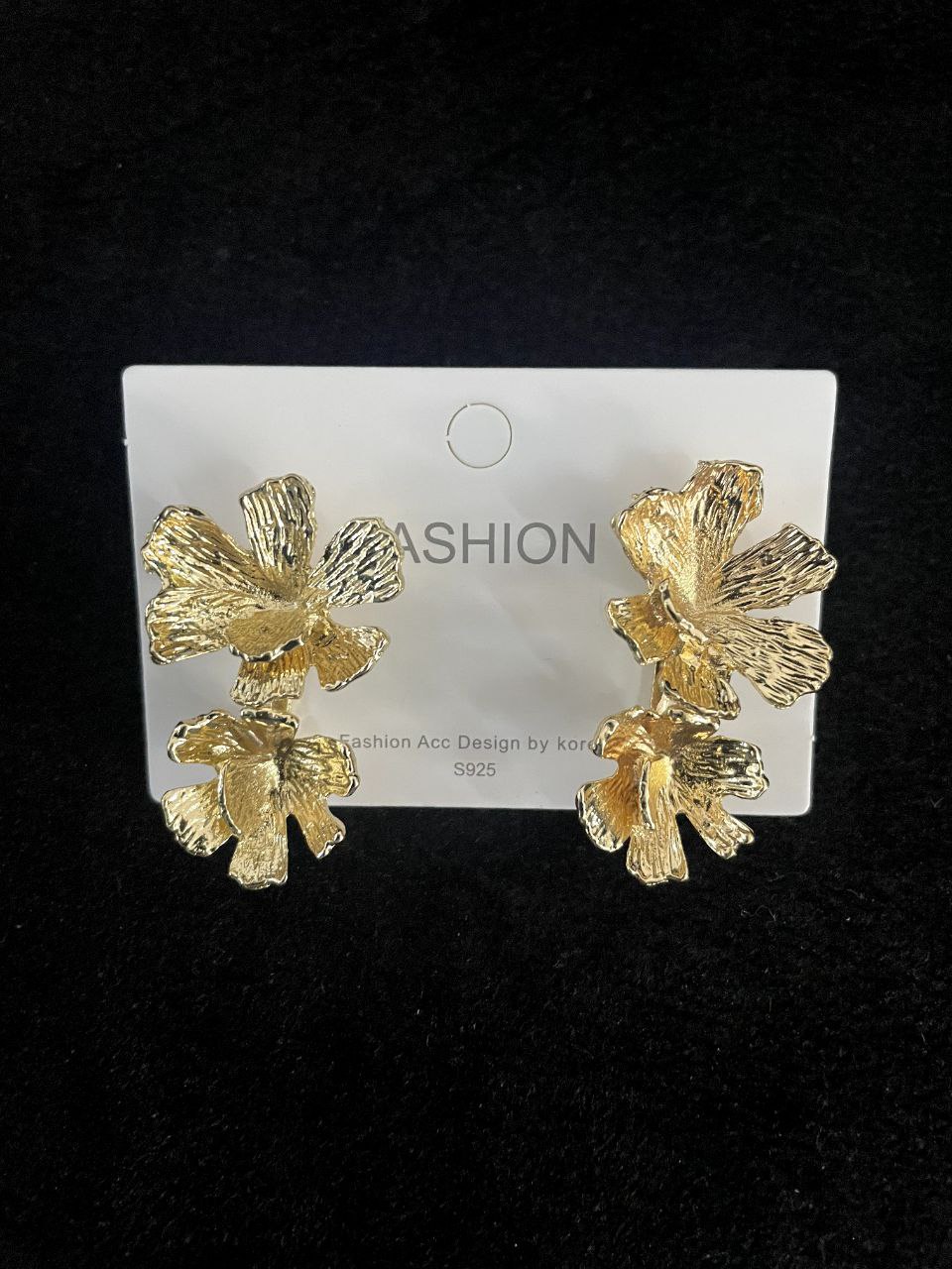 Textured Metallic Double Flower Petals Earrings