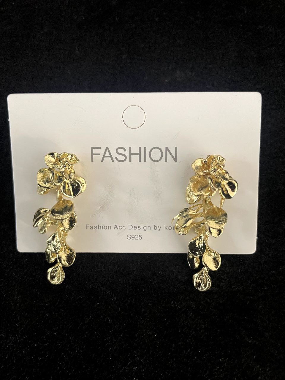 Metallic Flower Dangling Earring